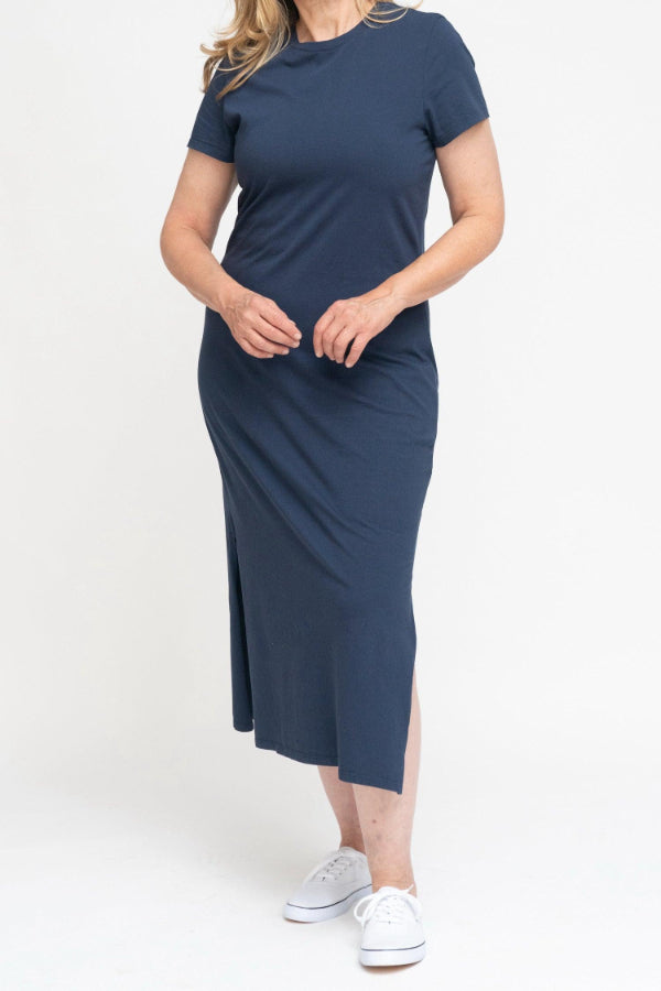MAGNETIC Slim Fit Dress